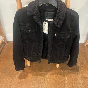Black Levi’s Sherpa original trucker jacket NWT